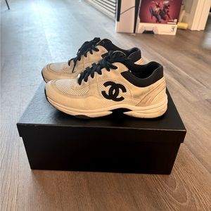 Authentic women chanel sneakers. Size 39